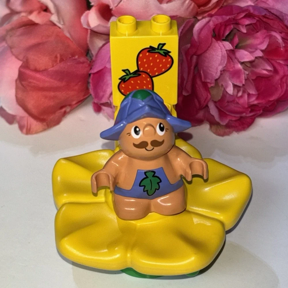 LEGO Duplo FOREST FRIENDS BLOOMER BLUEBELL RARE FLOWER AND Strawberries